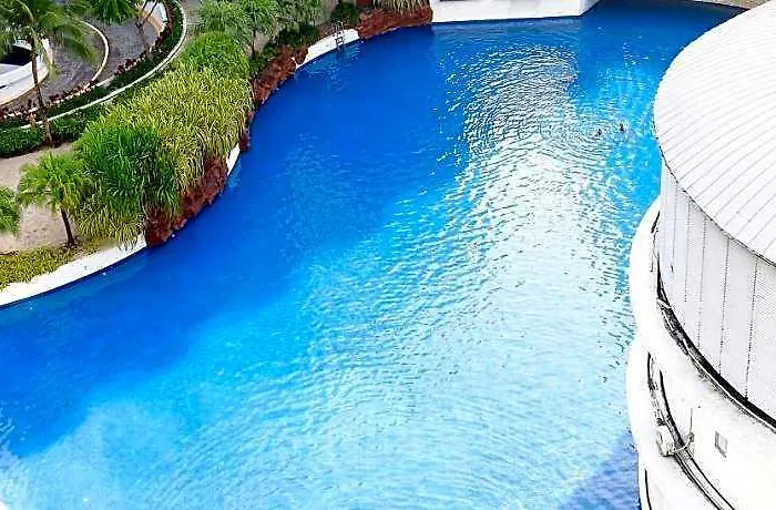 Azure Urban By Melrose Avenue فندق